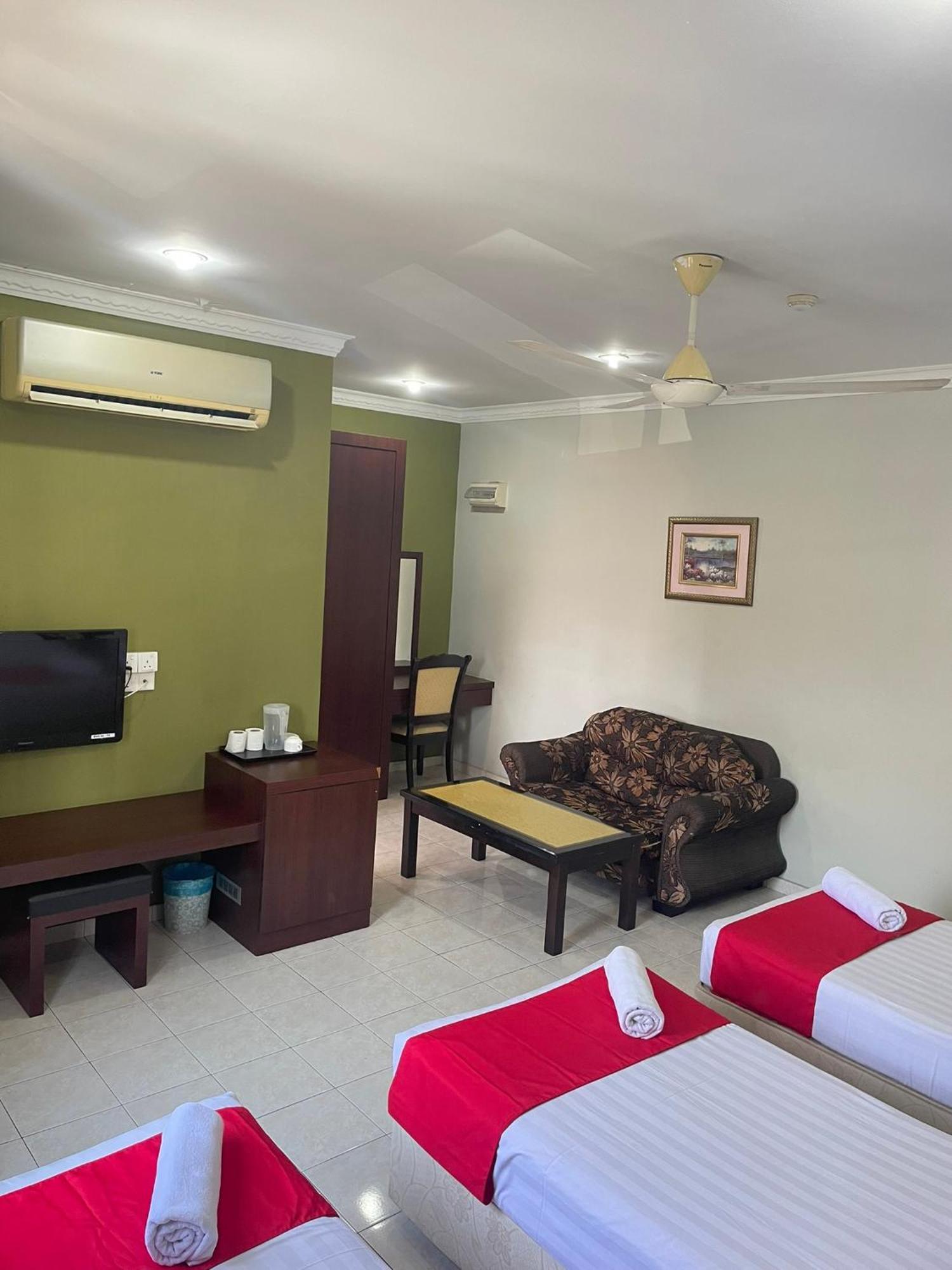 Bayu View Hotel Klang Bagian luar foto