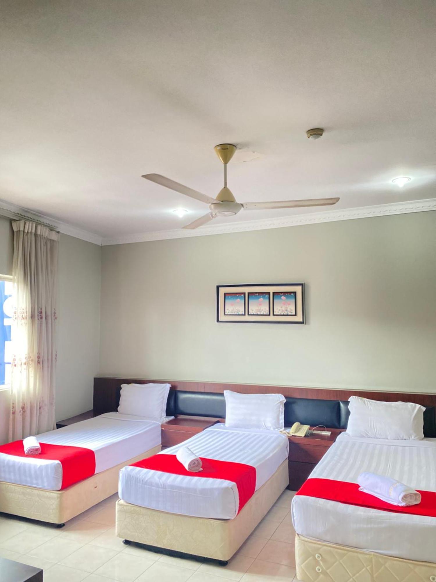 Bayu View Hotel Klang Bagian luar foto