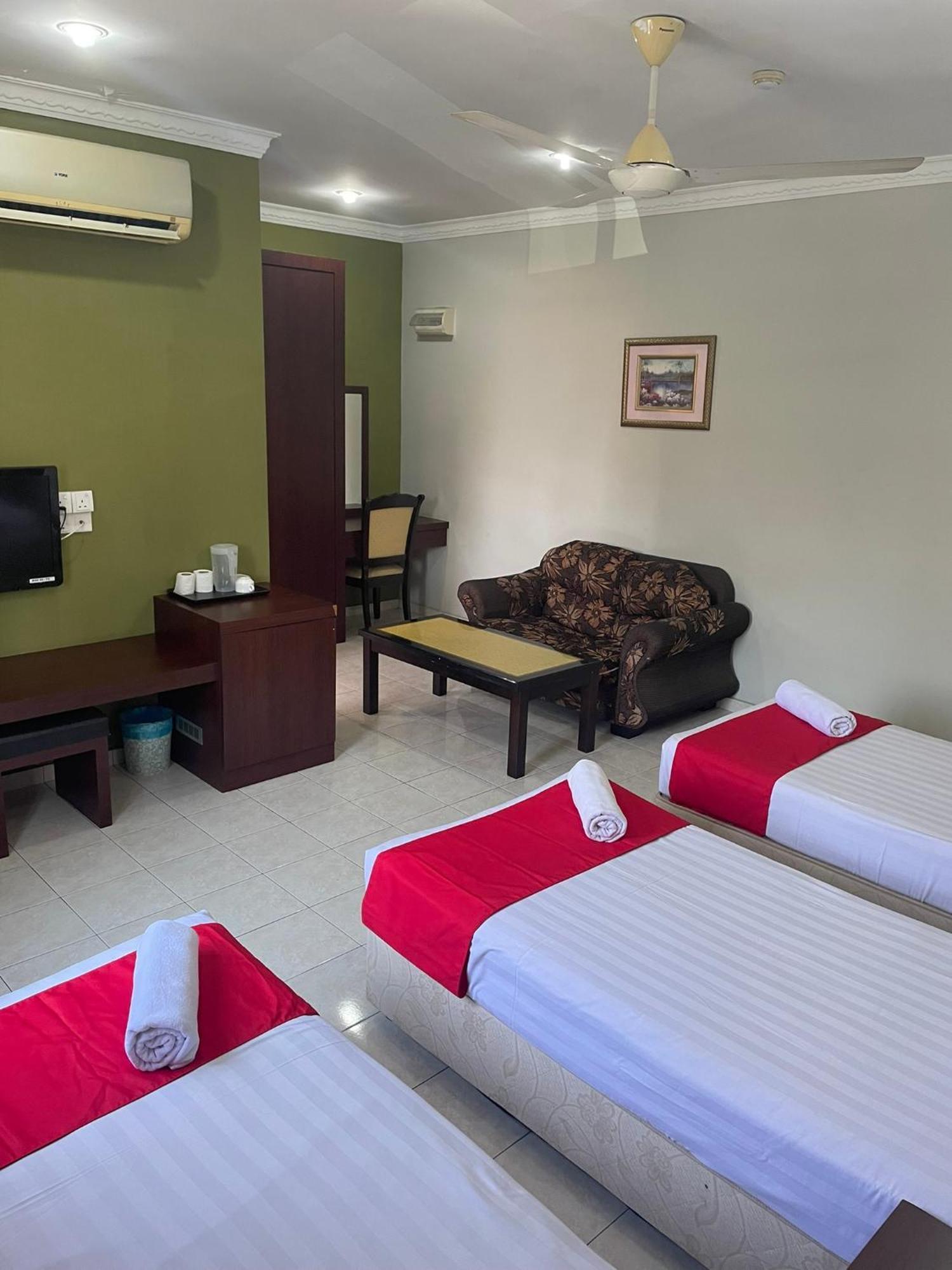 Bayu View Hotel Klang Bagian luar foto
